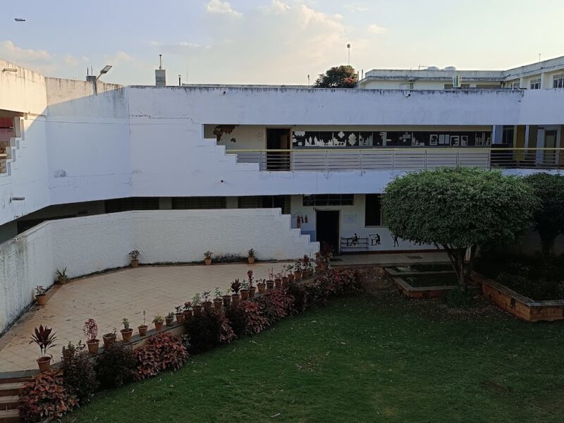 B V Bhoomaraddi College Of Engineering & Technology